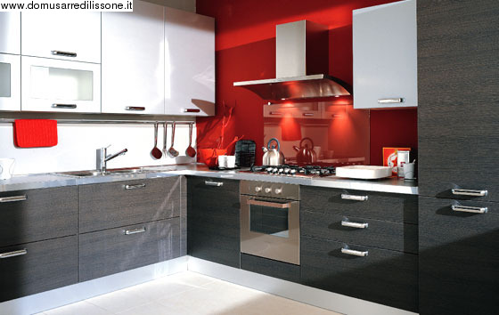 Colore pareti cucina grigia: cucine moderne bianche e rosse ... Cucine piccole con mobili grigi