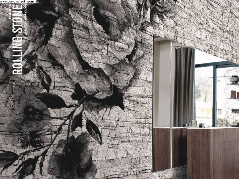 carta da parati muro grezzo grigio con disegno floreale